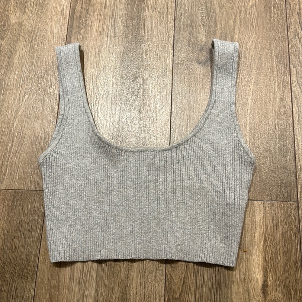 Forever 21 Grey Cropped Tank Top